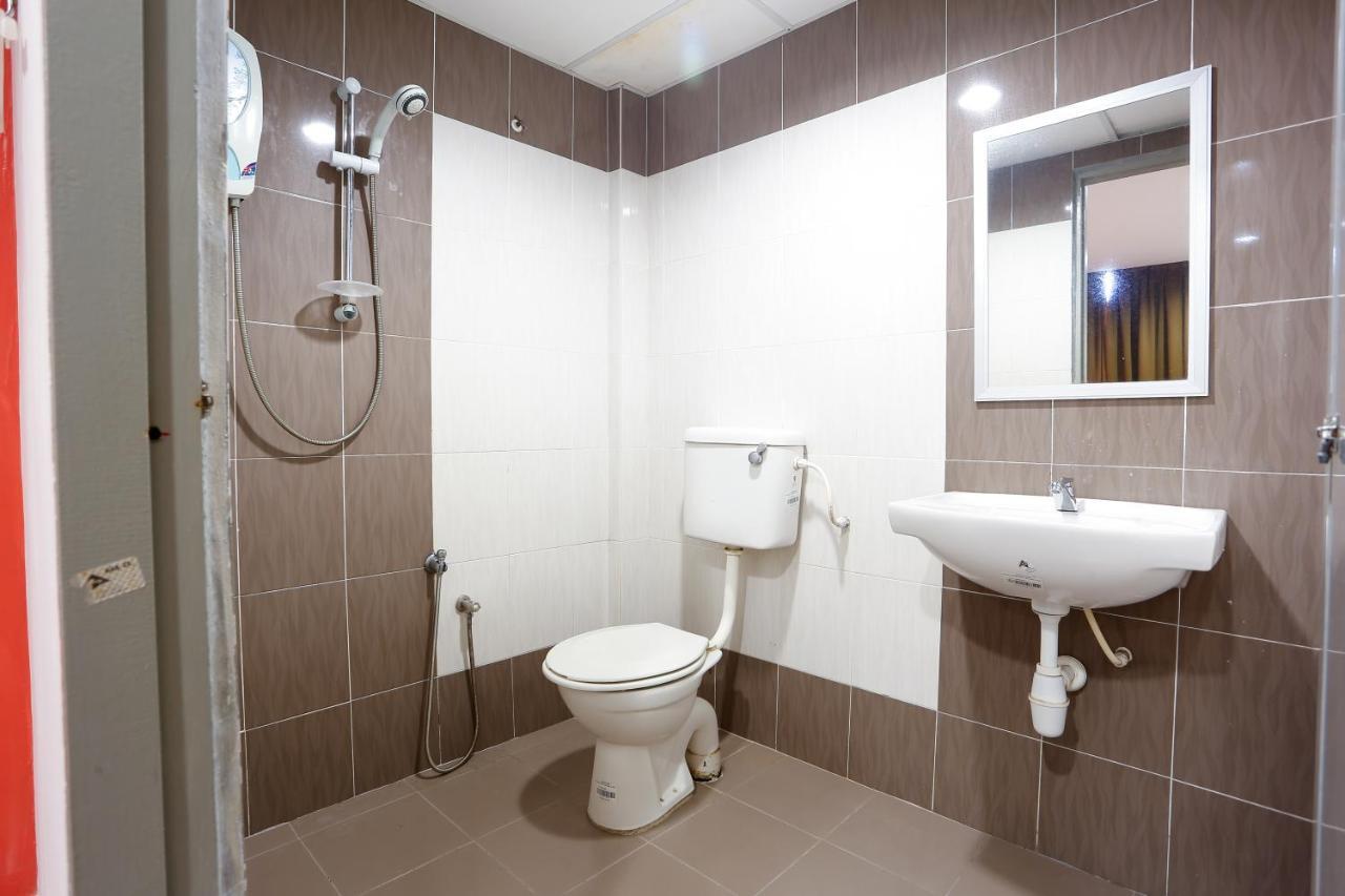 טלוק אינטן Lux Hotel מראה חיצוני תמונה
